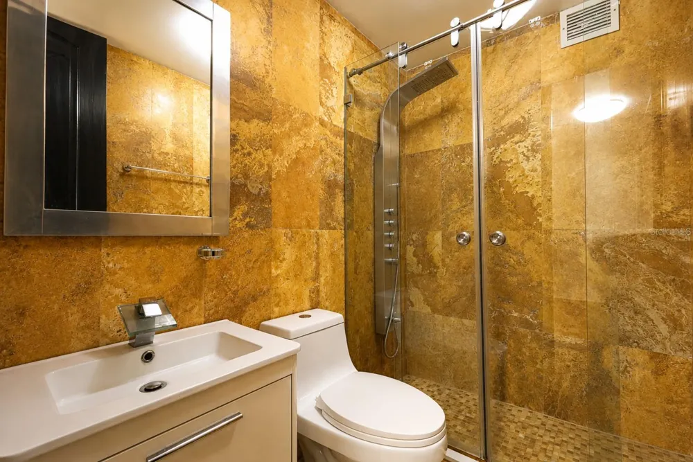864 ASHFORD AVE. #712 San Juan, PR 00907
