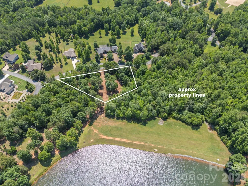 00 Doveridge Drive #66 Columbus, NC 28722