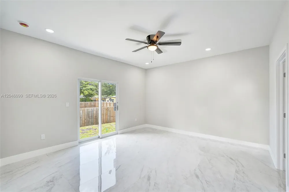 211 NW 14th Ct Dania Beach, FL 33004