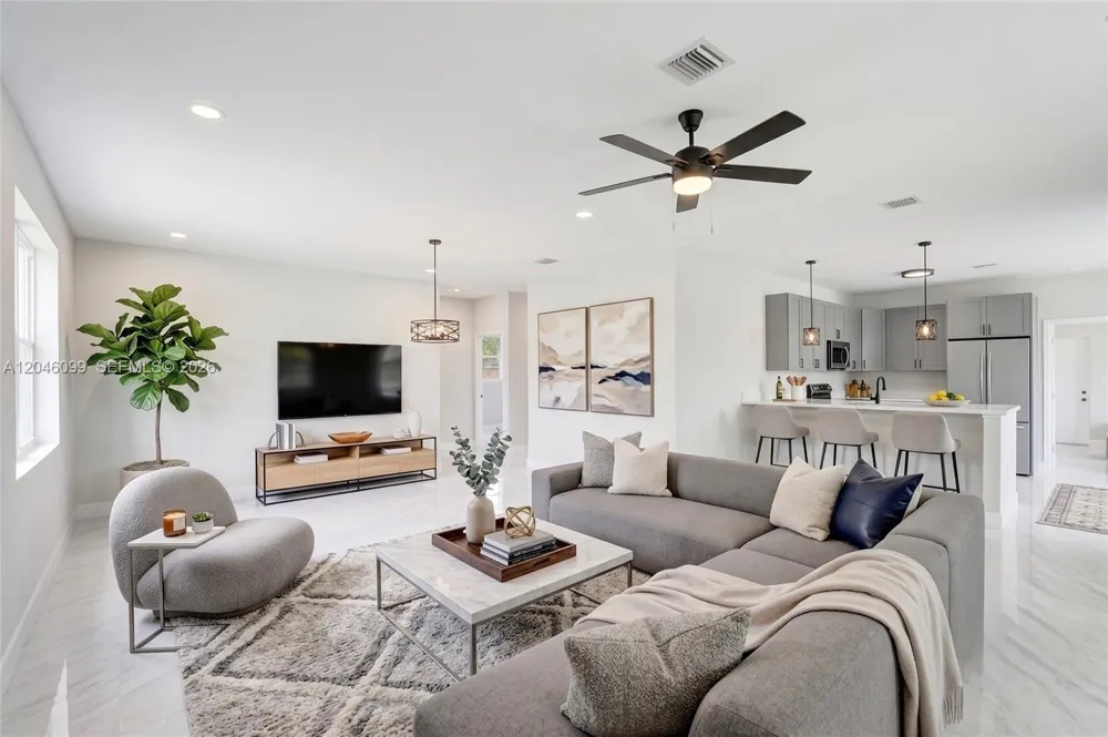 211 NW 14th Ct Dania Beach, FL 33004
