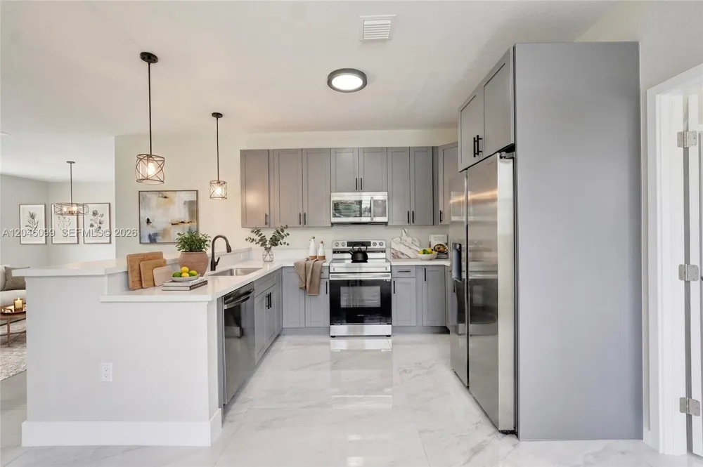 211 NW 14th Ct Dania Beach, FL 33004