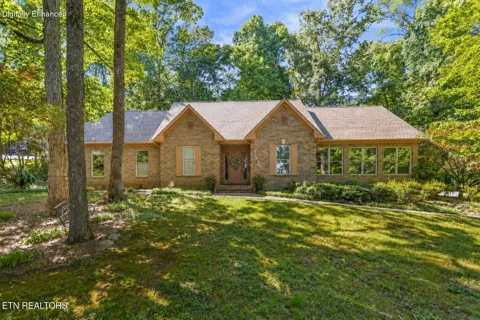 5227 Beverly Oaks Drive