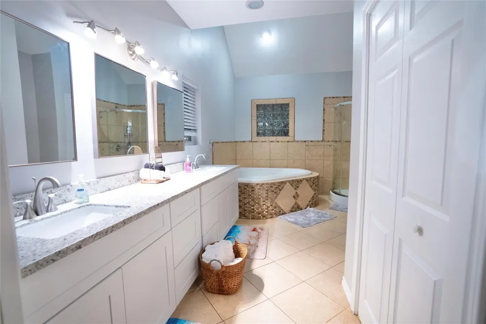 2599 Breaker Drive Bolivar Peninsula, TX 77650
