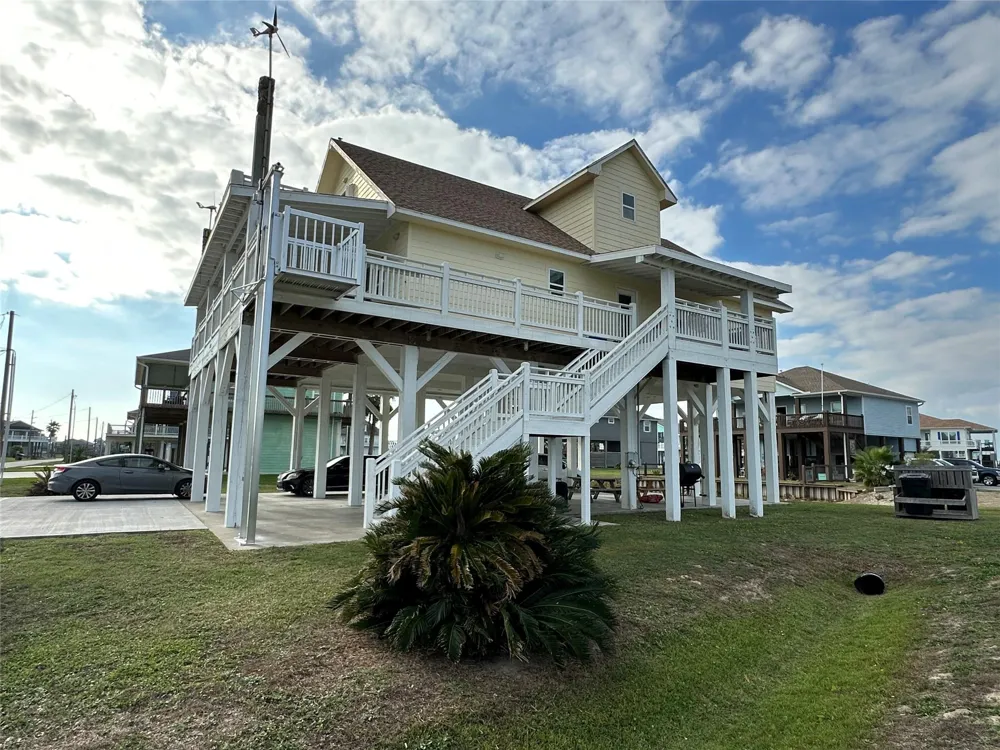 2599 Breaker Drive Bolivar Peninsula, TX 77650