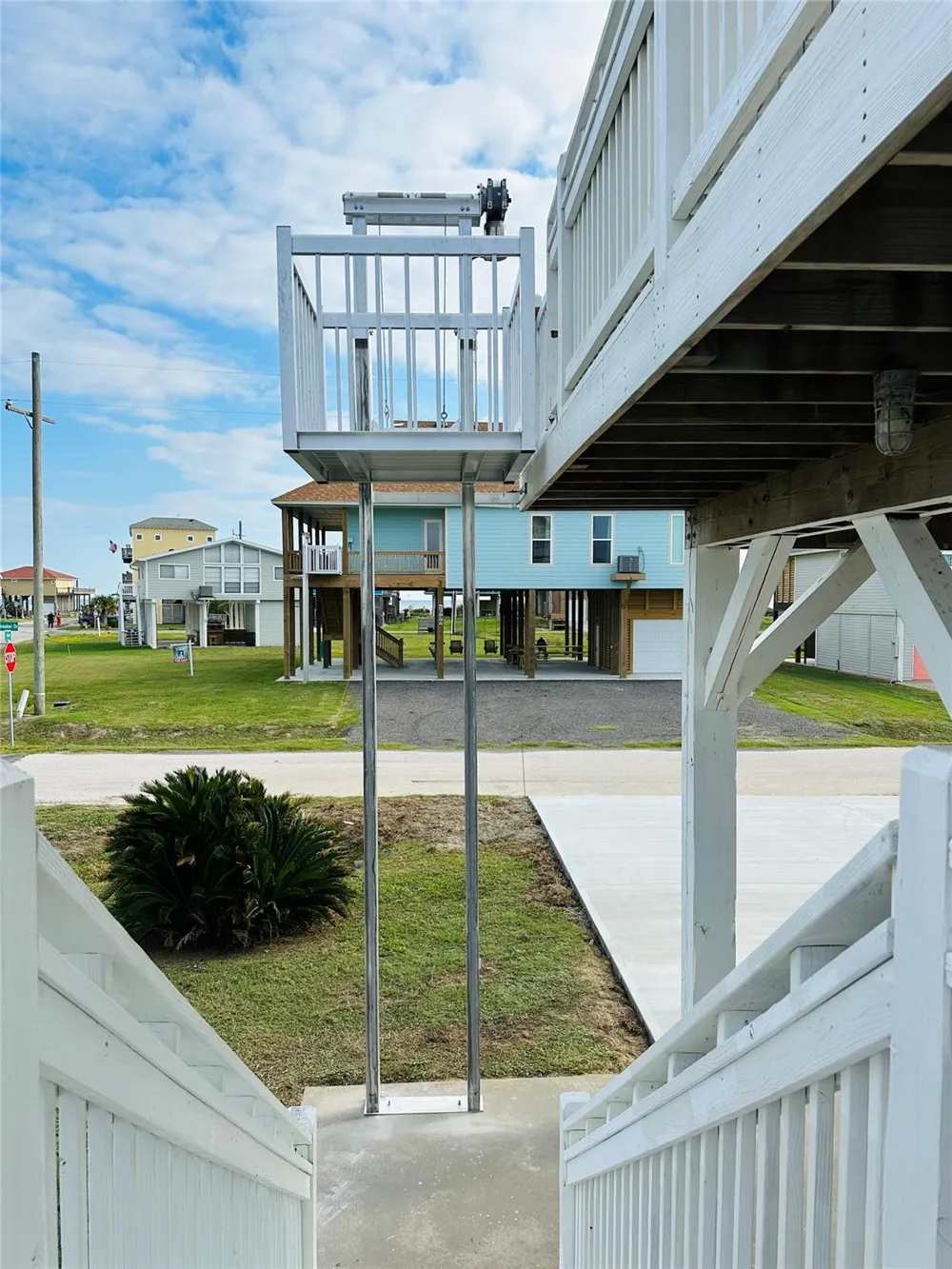 2599 Breaker Drive Bolivar Peninsula, TX 77650