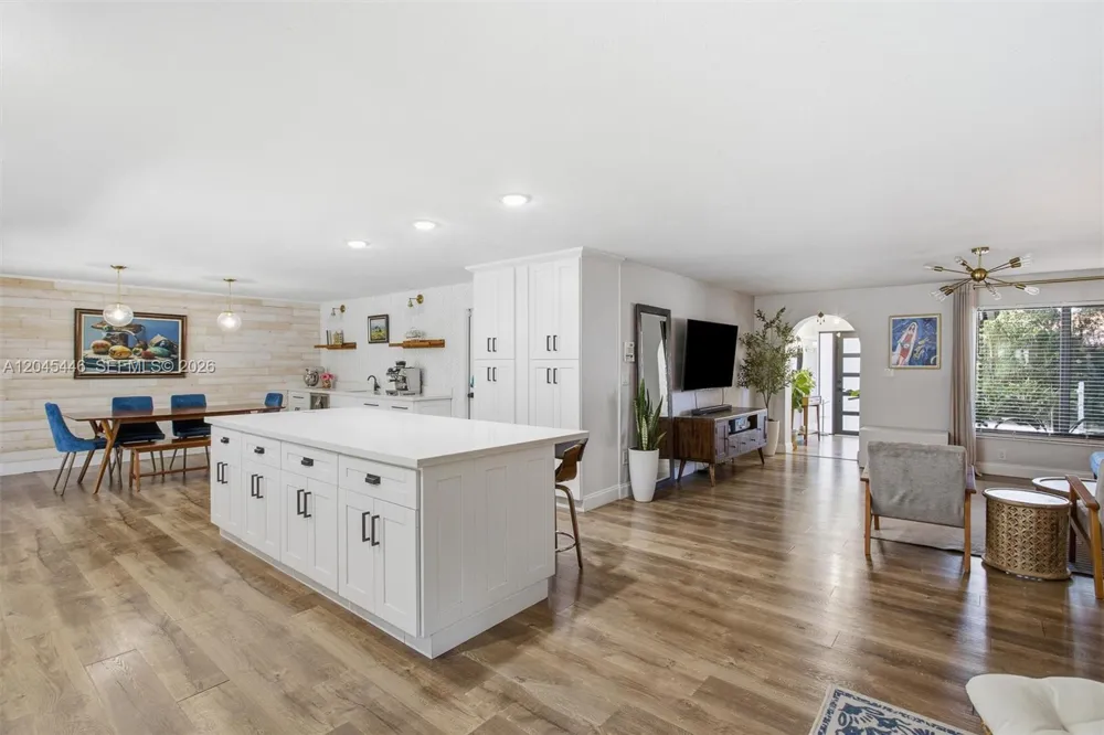 8440 SW 180th St Palmetto Bay, FL 33157