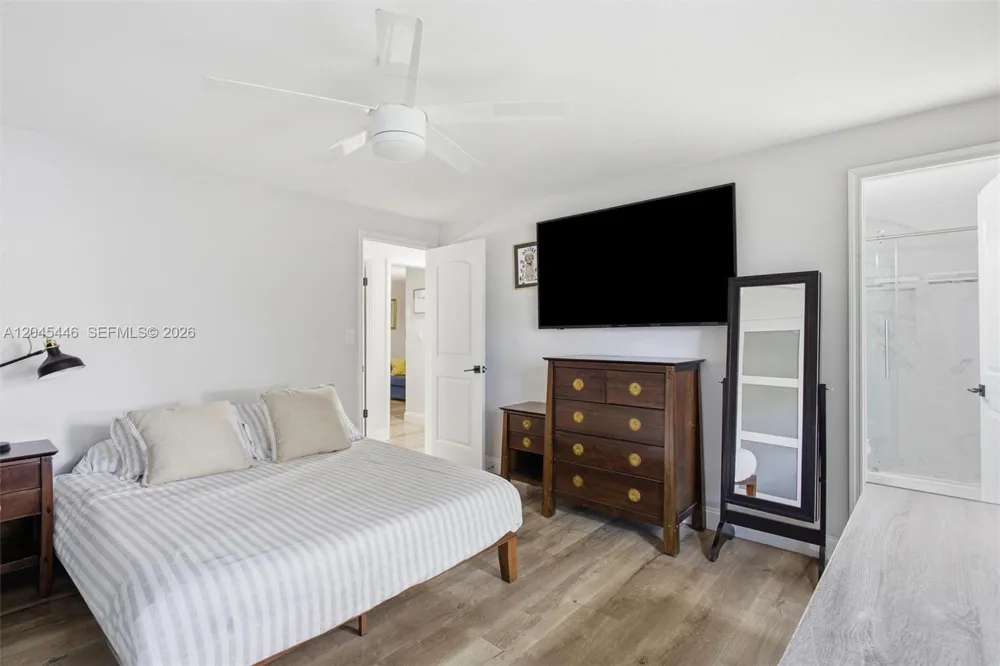 8440 SW 180th St Palmetto Bay, FL 33157