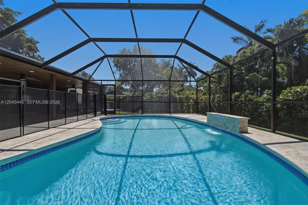 8440 SW 180th St Palmetto Bay, FL 33157
