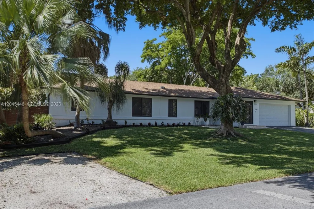 8440 SW 180th St Palmetto Bay, FL 33157