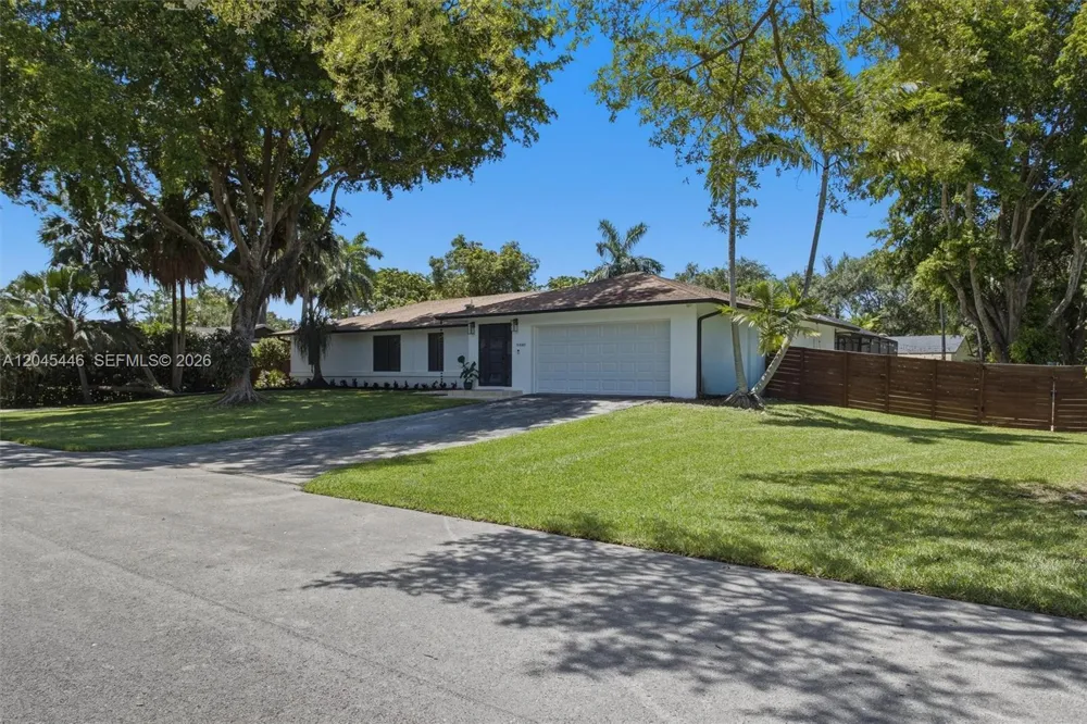 8440 SW 180th St Palmetto Bay, FL 33157