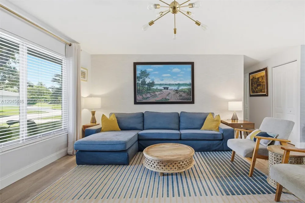 8440 SW 180th St Palmetto Bay, FL 33157