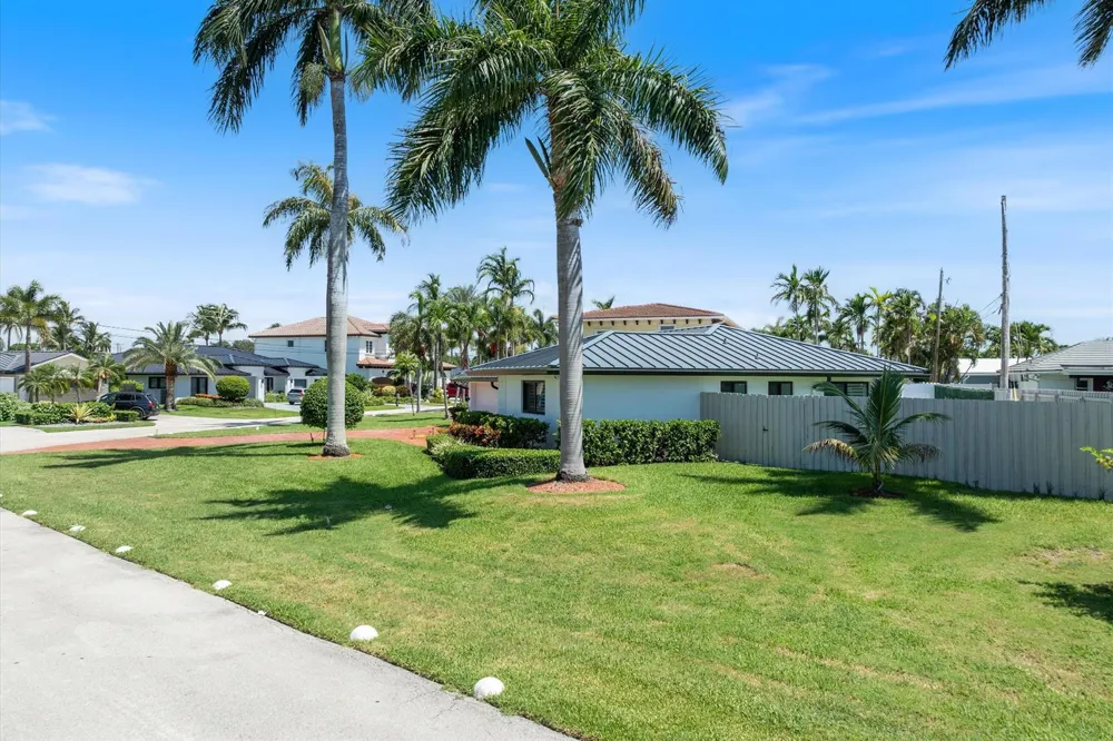 4410 NE 24th Avenue Lighthouse Point, FL 33064