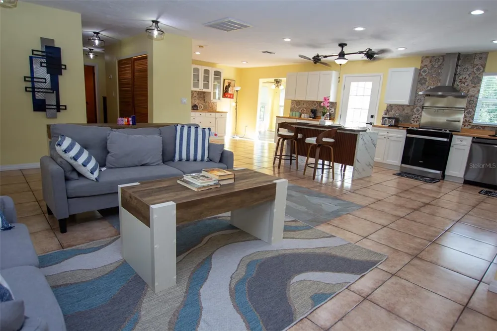 7941 SYCAMORE DRIVE New Port Richey, FL 34654