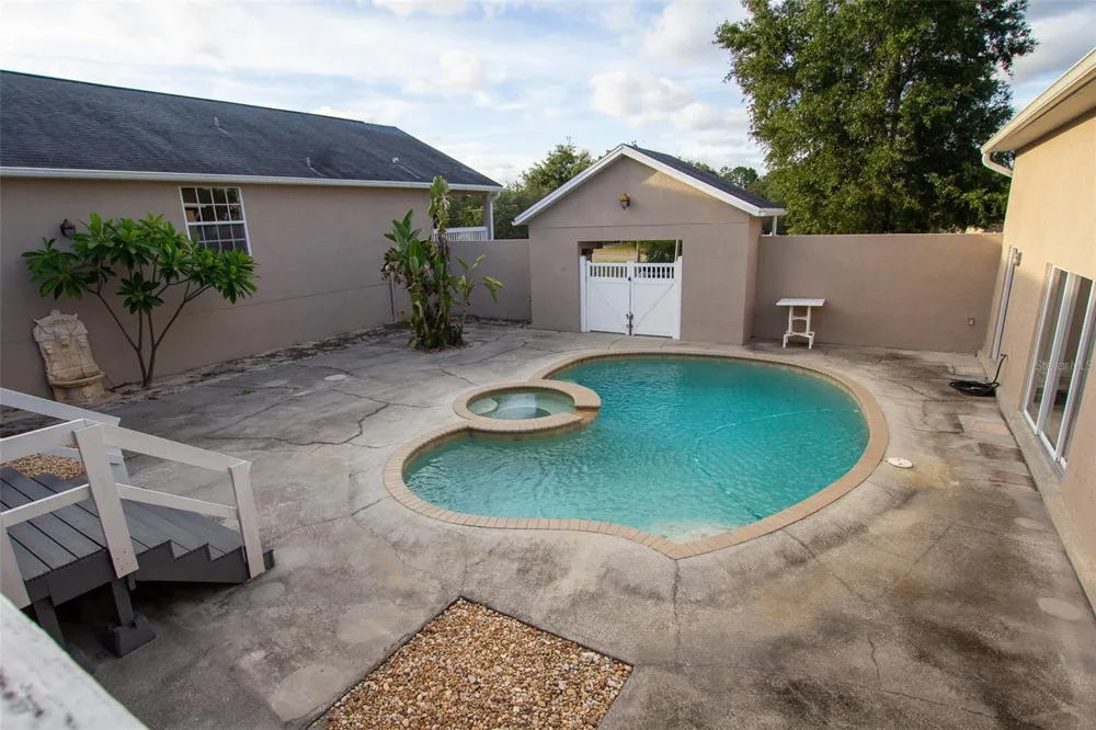 7941 SYCAMORE DRIVE New Port Richey, FL 34654