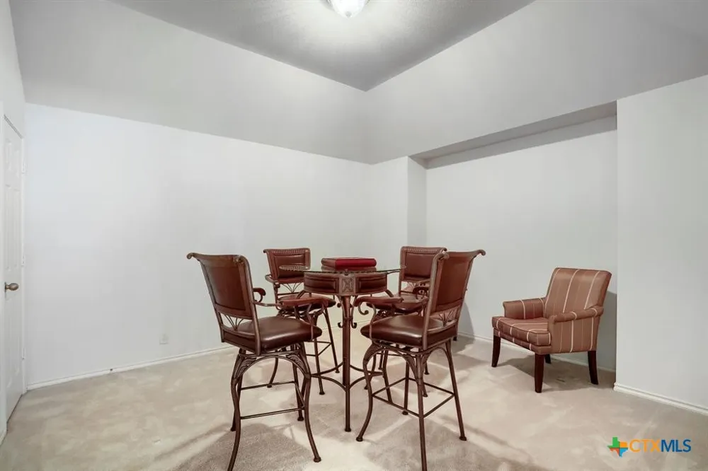 2985 Prairie Bluff Seguin, TX 78155