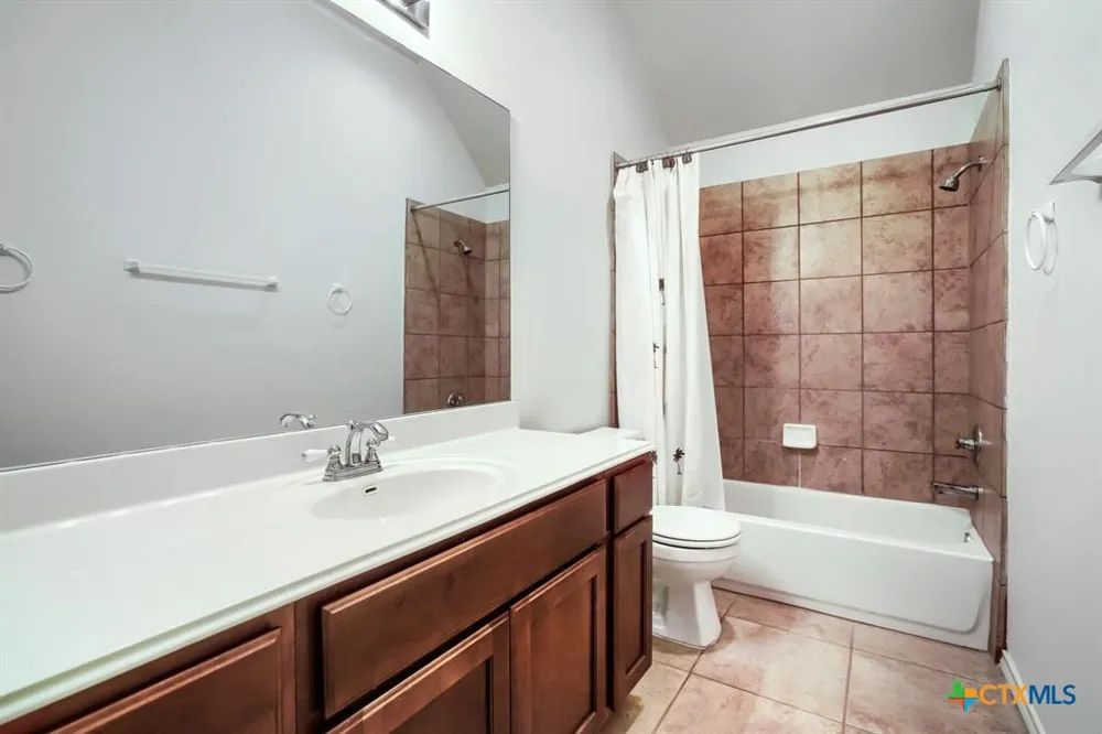 2985 Prairie Bluff Seguin, TX 78155