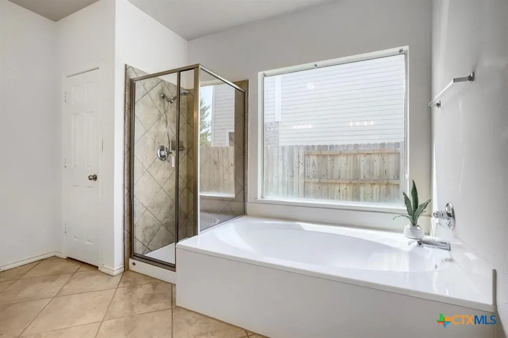 2985 Prairie Bluff Seguin, TX 78155