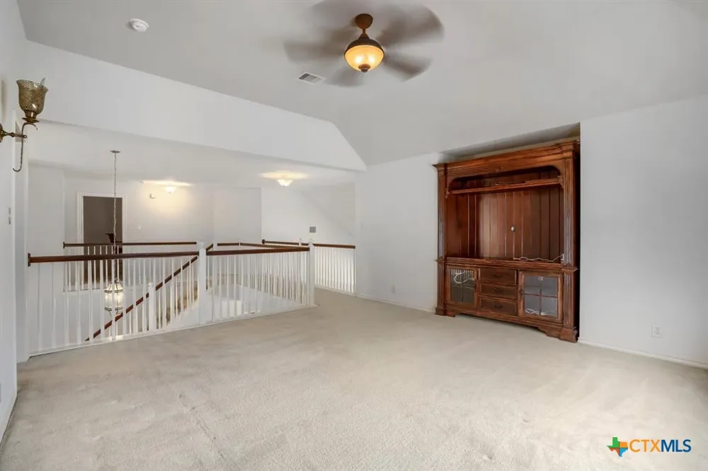 2985 Prairie Bluff Seguin, TX 78155