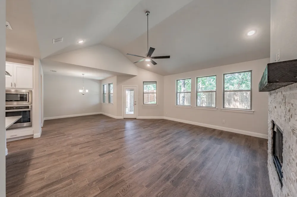 241 Gardenia Drive Azle, TX 76020