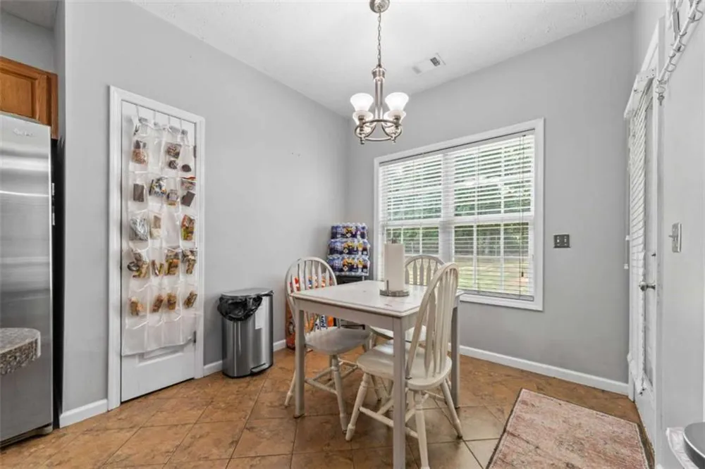 238 Apple Valley Road Commerce, GA 30529