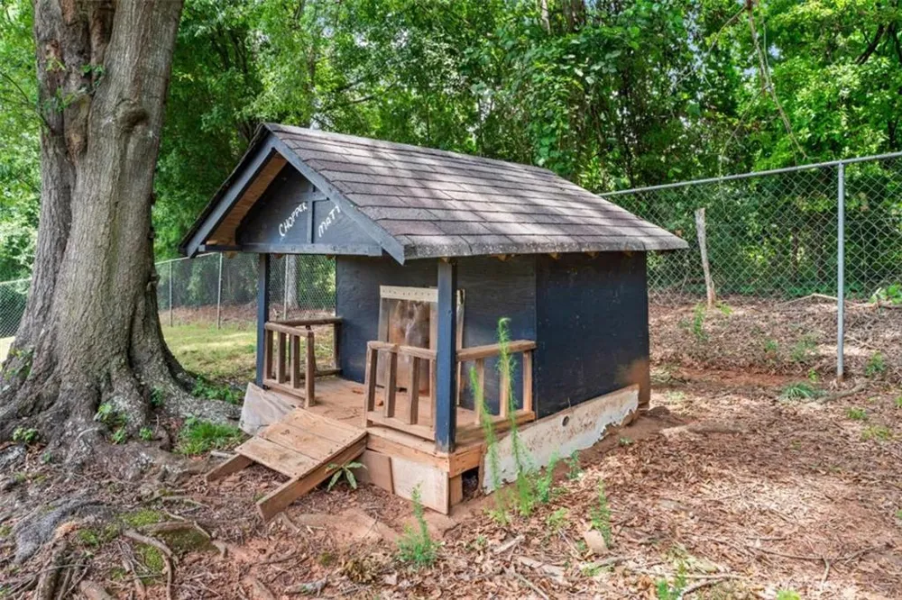238 Apple Valley Road Commerce, GA 30529