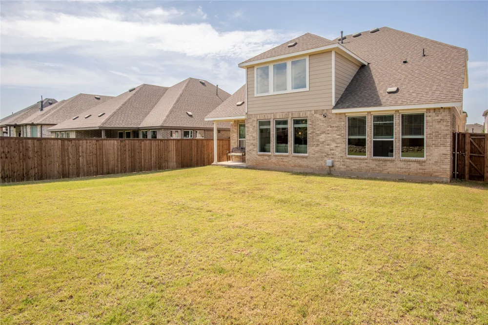 1217 Rosebay Drive Justin, TX 76247