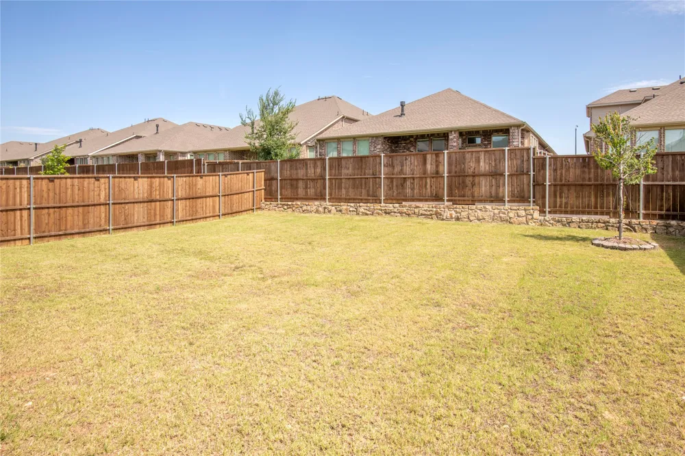 1217 Rosebay Drive Justin, TX 76247
