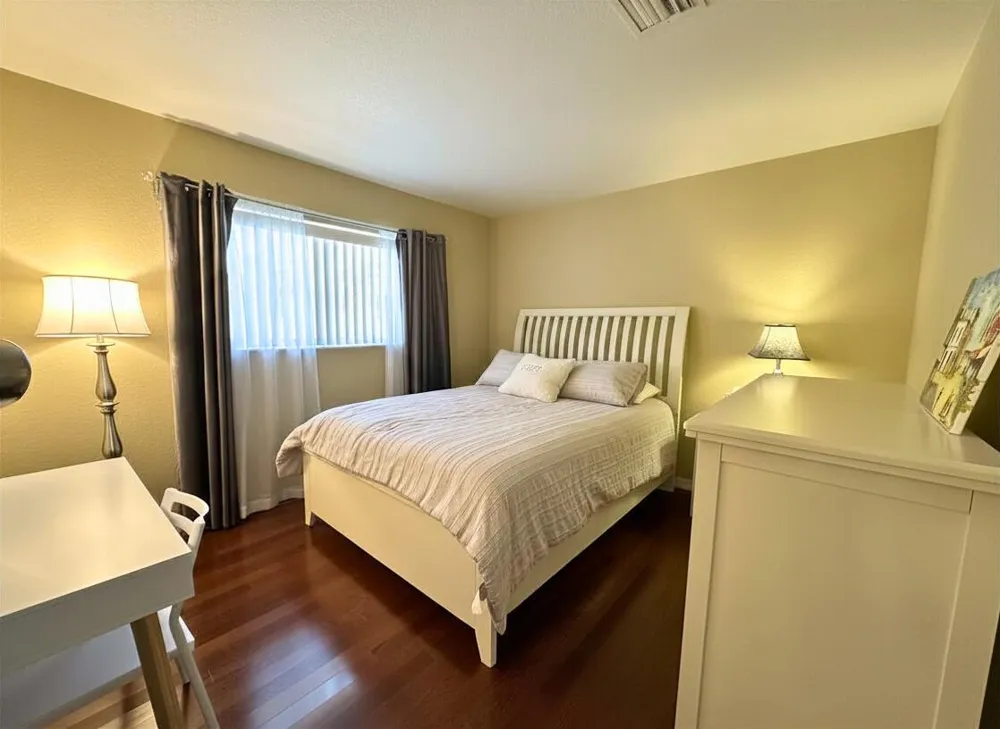 5131 W Oakland Park Boulevard #202 Lauderdale Lakes, FL 33313