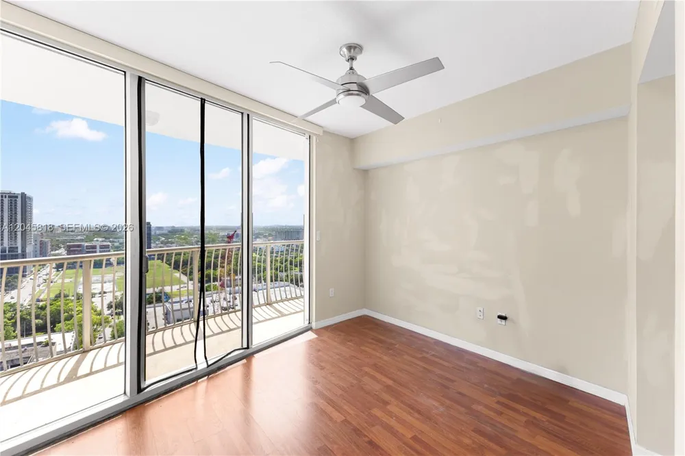 1750 Bayshore Dr #2414 Miami, FL 33132