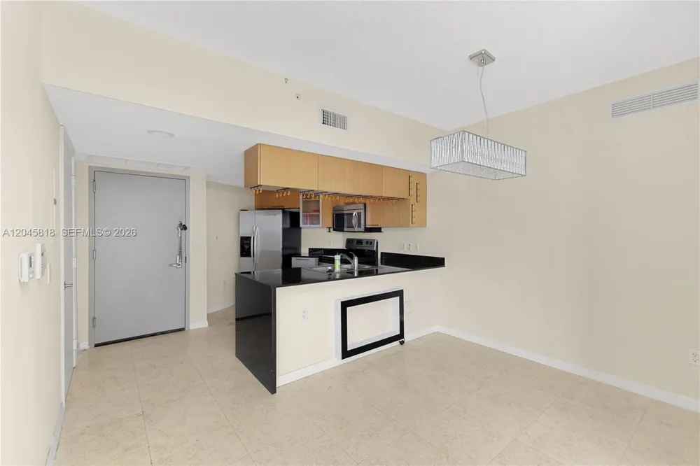 1750 Bayshore Dr #2414 Miami, FL 33132