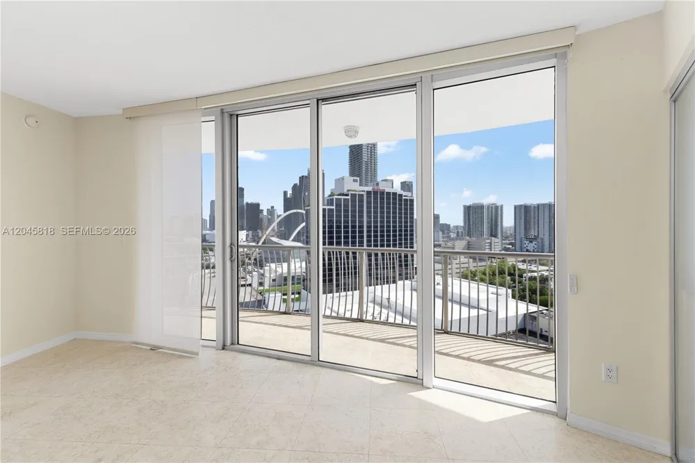 1750 Bayshore Dr #2414 Miami, FL 33132