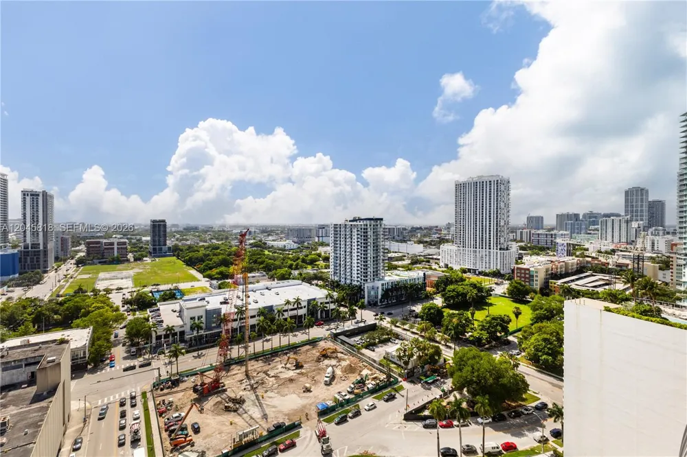 1750 Bayshore Dr #2414 Miami, FL 33132