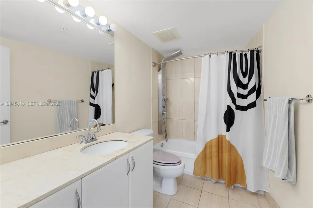 1750 Bayshore Dr #2414 Miami, FL 33132