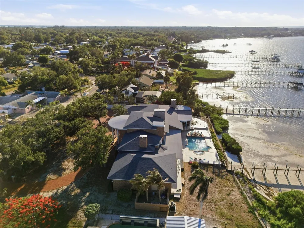 6118 RIVERVIEW BOULEVARD Bradenton, FL 34209