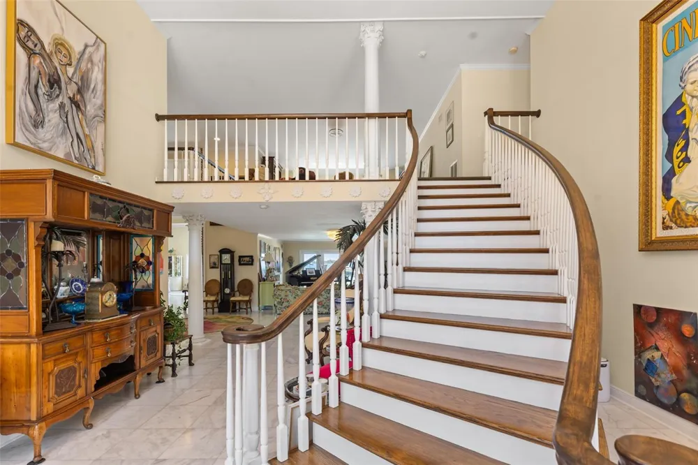 6118 RIVERVIEW BOULEVARD Bradenton, FL 34209
