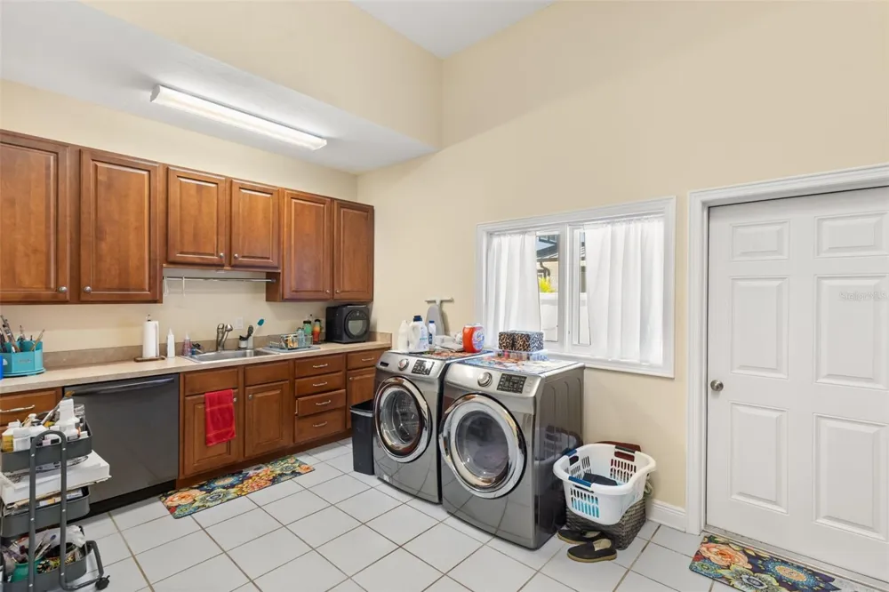 6118 RIVERVIEW BOULEVARD Bradenton, FL 34209