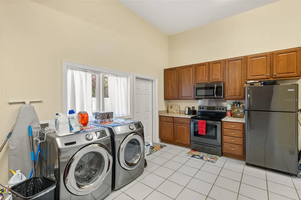6118 RIVERVIEW BOULEVARD Bradenton, FL 34209