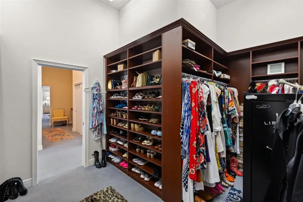 6118 RIVERVIEW BOULEVARD Bradenton, FL 34209