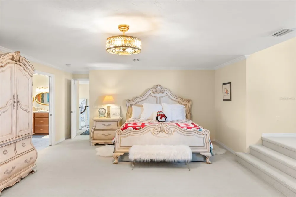 6118 RIVERVIEW BOULEVARD Bradenton, FL 34209
