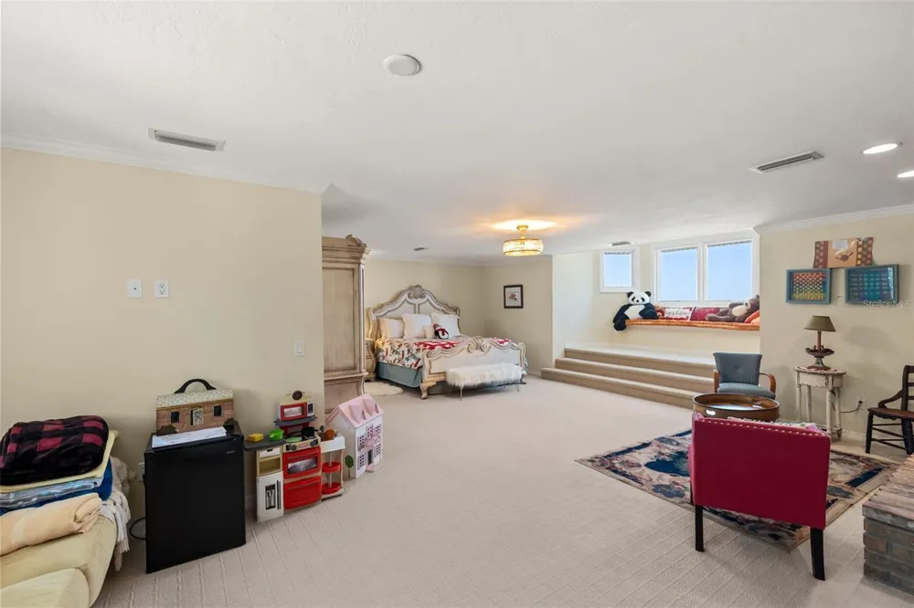 6118 RIVERVIEW BOULEVARD Bradenton, FL 34209