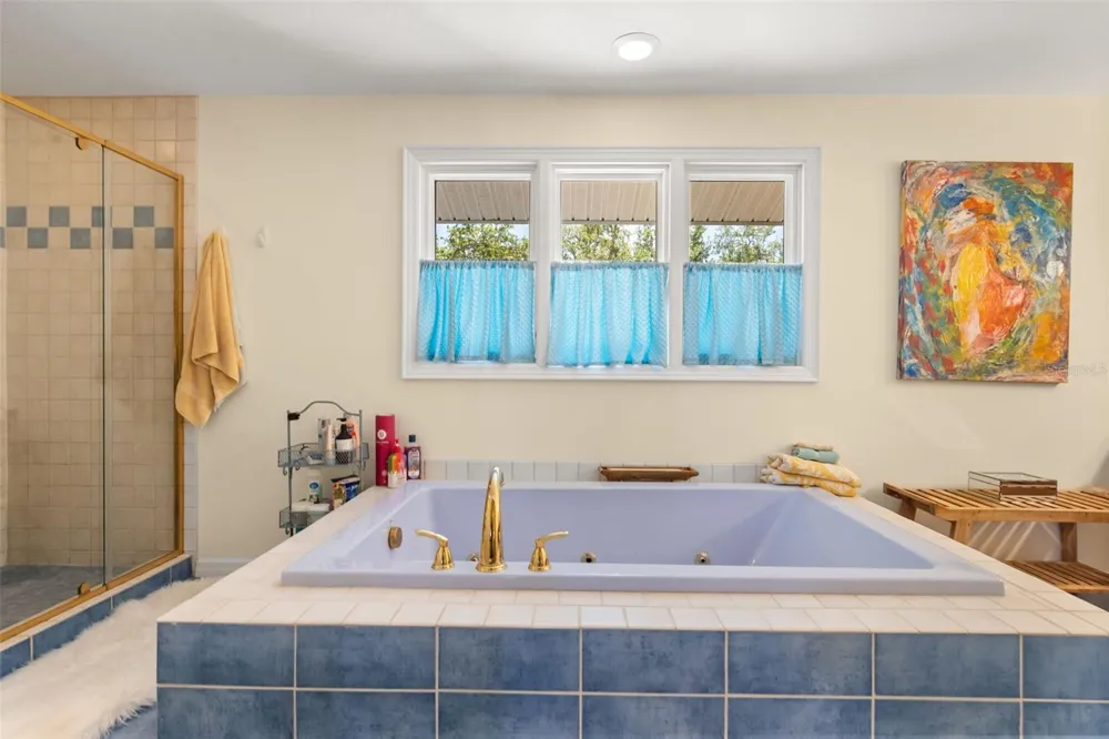 6118 RIVERVIEW BOULEVARD Bradenton, FL 34209