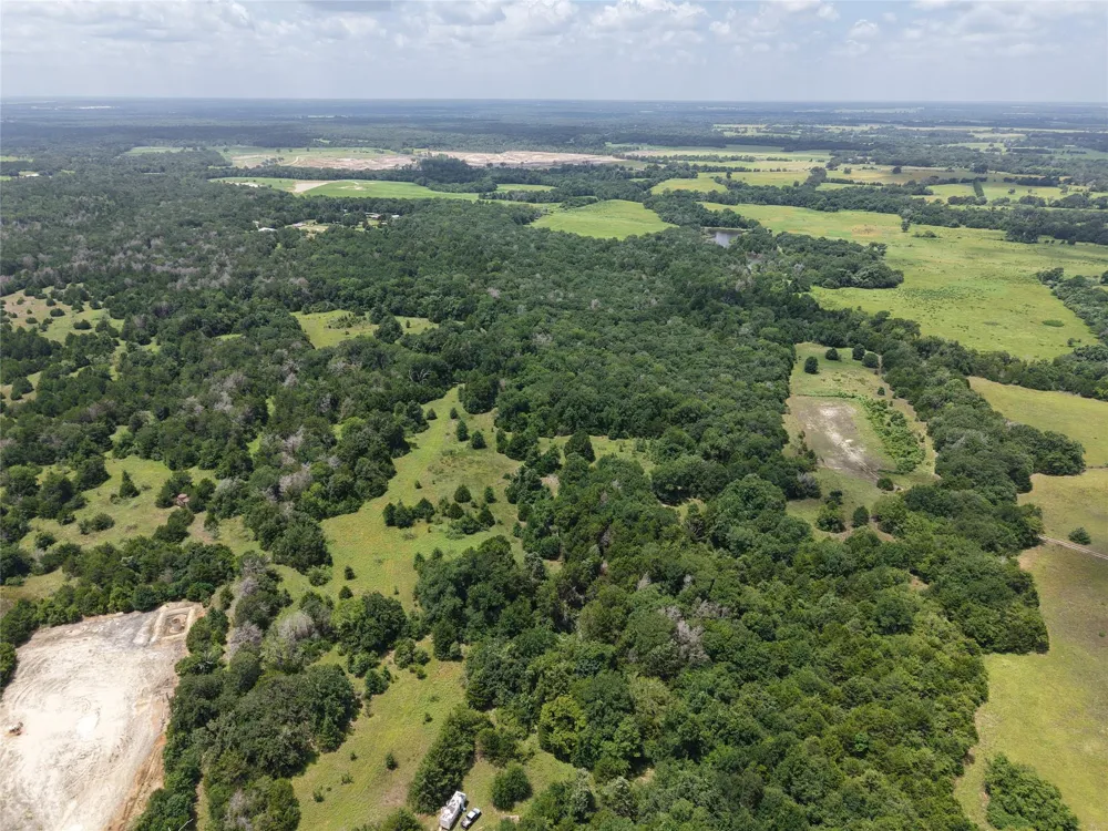 Lcr 758 Thornton, TX 76687