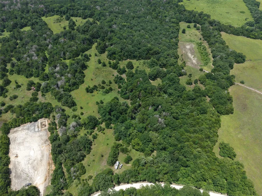 Lcr 758 Thornton, TX 76687