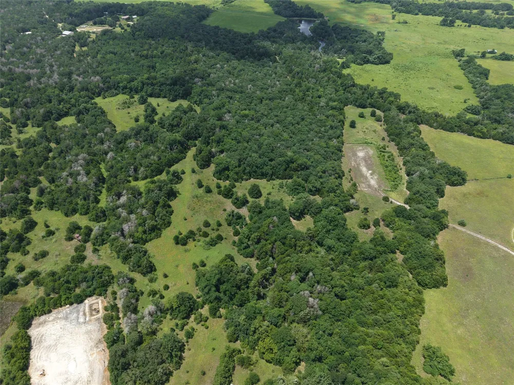 Lcr 758 Thornton, TX 76687