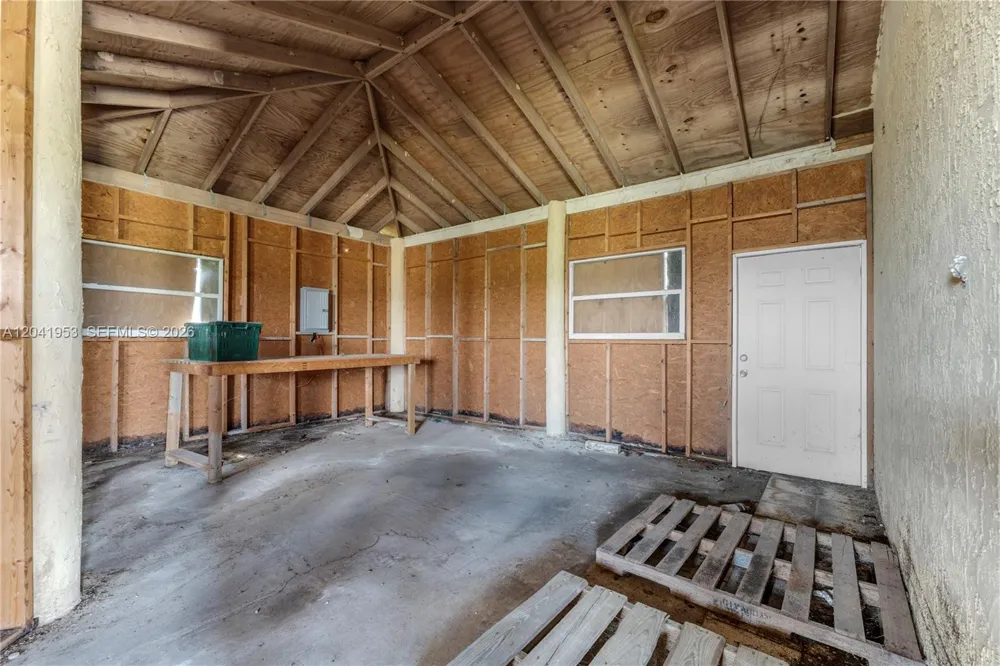 320 Sw 217 Ave Homestead, FL 33030