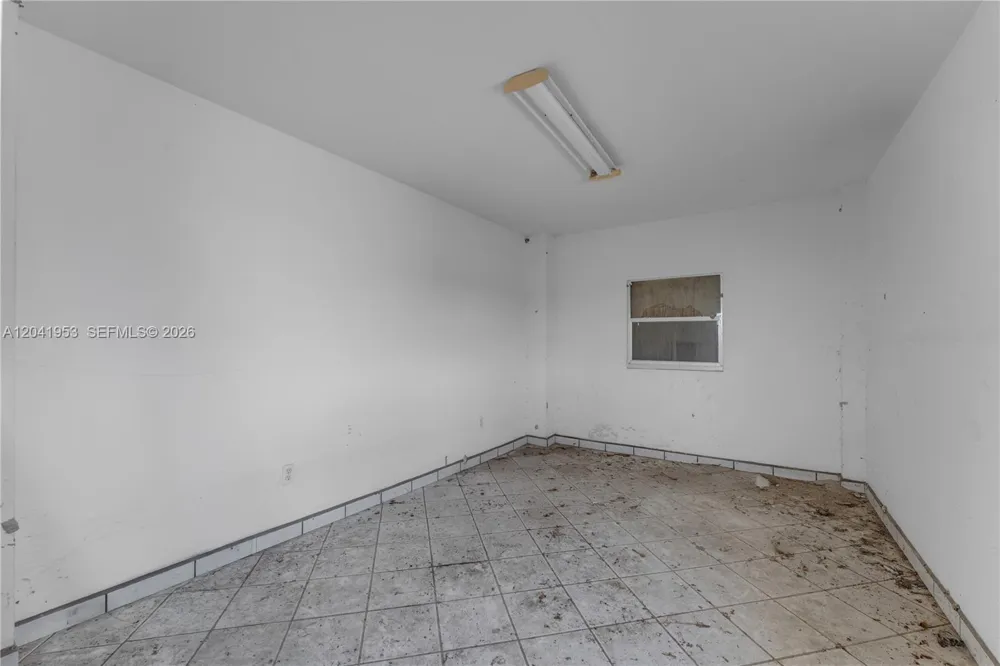 320 Sw 217 Ave Homestead, FL 33030