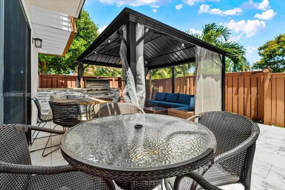 2891 SW 11th Pl Deerfield Beach, FL 33442