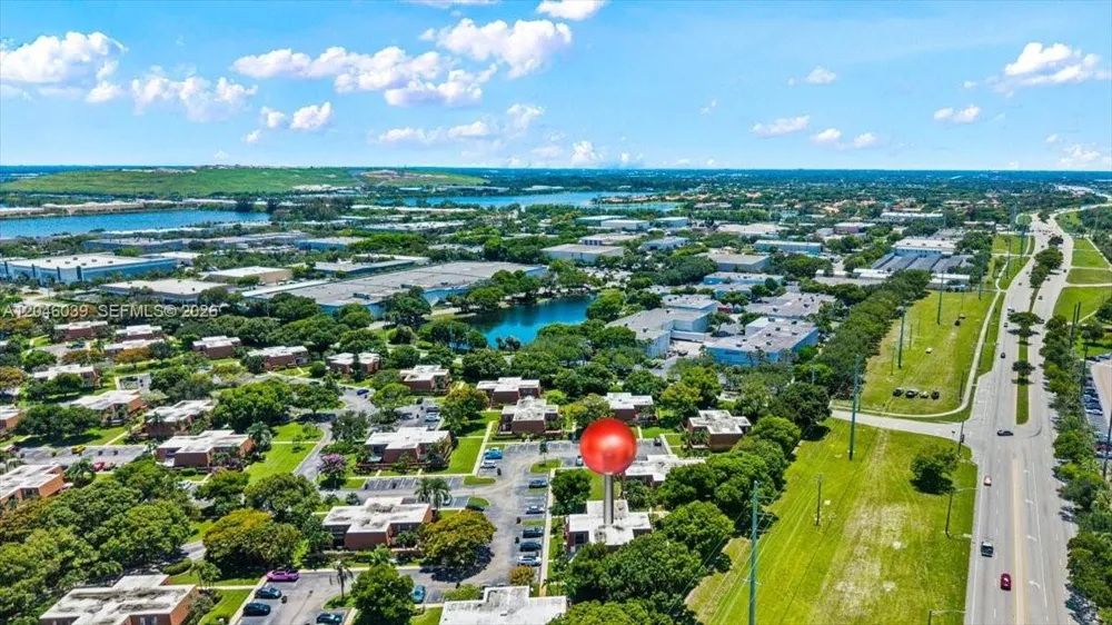 2891 SW 11th Pl Deerfield Beach, FL 33442