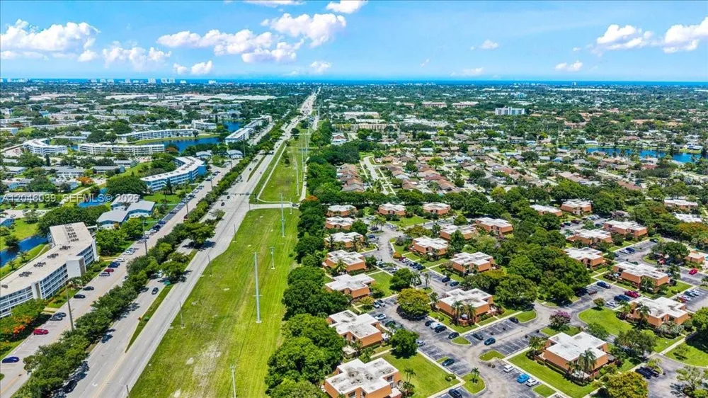 2891 SW 11th Pl Deerfield Beach, FL 33442