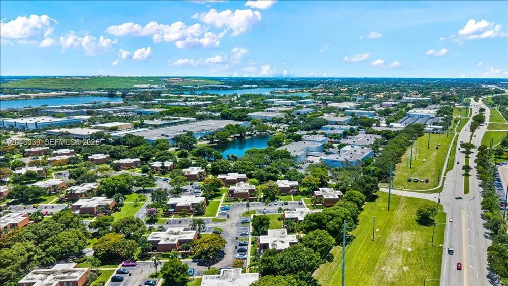 2891 SW 11th Pl Deerfield Beach, FL 33442